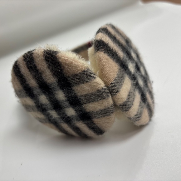 Burberry London 100% Cashmere Shearling Plaid Earmuffs - Iconic Check - Picture 8 of 11